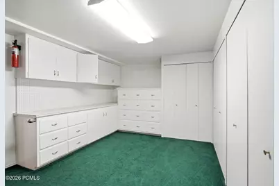 2120 E Applewood Avenue, Holladay, UT 84121 - Photo 50