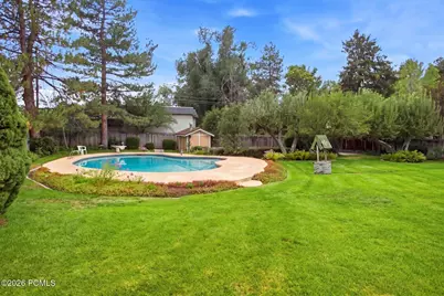2120 E Applewood Avenue, Holladay, UT 84121 - Photo 60