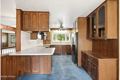 2120 E Applewood Avenue, Holladay, UT 84121 - Photo 22