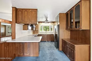 2120 E Applewood Ave, Holladay, UT 84121 - Photo 22