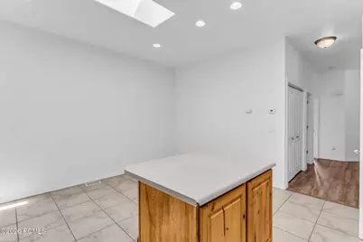 44 W 200 North #Apt 5, Bountiful, UT 84010 - Photo 16