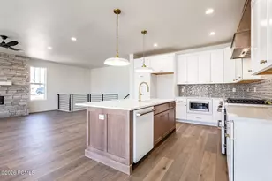 5978 N Fairview Dr, Heber City, UT 84032 - Photo 10