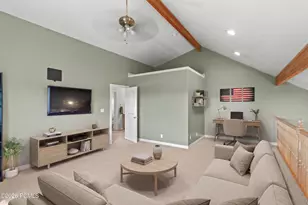 1146 N 700, Centerville, UT 84014 - Photo 18
