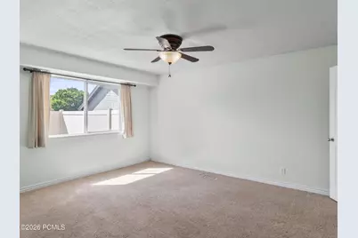 1146 N 700, Centerville, UT 84014 - Photo 26