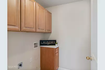 1146 N 700, Centerville, UT 84014 - Photo 12