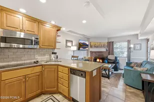 1637 Shortline Rd, Park City, UT 84060 - Photo 4