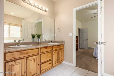 5271 Swift Water Way, West Jordan, UT 84081 - Photo 18