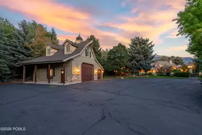 2238 E Cottonwood Cove Lane, Cottonwood Heights, UT 84121 - Photo 102