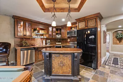 2238 E Cottonwood Cove Lane, Cottonwood Heights, UT 84121 - Photo 58