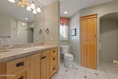 2238 E Cottonwood Cove Lane, Cottonwood Heights, UT 84121 - Photo 50