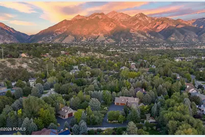 2238 E Cottonwood Cove Lane, Cottonwood Heights, UT 84121 - Photo 120