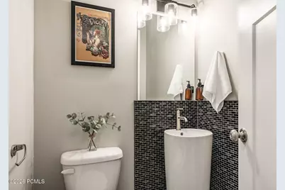 894 Nebo Avenue, North Ogden, UT 84414 - Photo 28