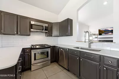 8109 Meadowview Drive, Park City, UT 84098 - Photo 10