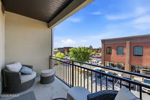2340 E Phylden Dr, Holladay, UT 84117 - Photo 12