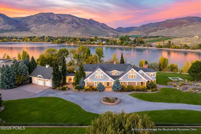 348 E 6900 East, Huntsville, UT 84317 - Photo 2
