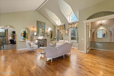 2238 E Cottonwood Cove Lane, Cottonwood Heights, UT 84121 - Photo 20