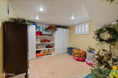 2238 E Cottonwood Cove Lane, Cottonwood Heights, UT 84121 - Photo 100