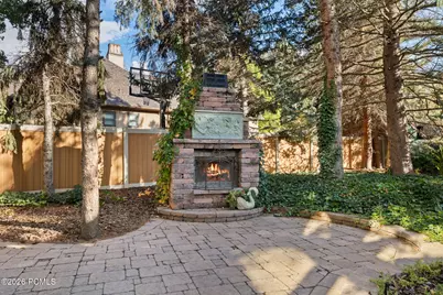 2238 E Cottonwood Cove Lane, Cottonwood Heights, UT 84121 - Photo 72