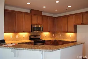 4105 Overcup Oak Ln, Cary, NC 27519 - Photo 4