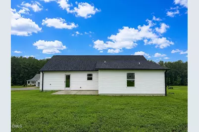 130 Tulipfield Way, Benson, NC 27504 - Photo 18