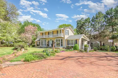 110 E Orange Street, Hillsborough, NC 27278 - Photo 2