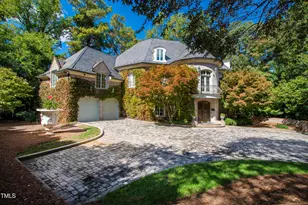 2658 Davis St, Raleigh, NC 27608 - Photo 2