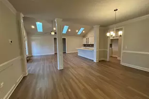 1095 Beechcraft Dr, Mebane, NC 27302 - Photo 2