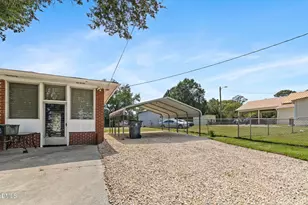 936 Eaton St, Henderson, NC 27536 - Photo 4