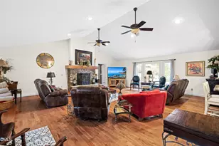 335 Sprunt Dr, Clinton, NC 28328 - Photo 12