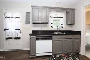 1711 Hanover Ct, High Point, NC 27265 - Photo 14