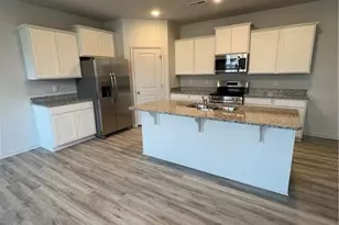 5909 Crossview Dr, Kernersville, NC 27284 - Photo 2