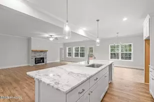 225 Telluride Ct, Aberdeen, NC 28315 - Photo 10