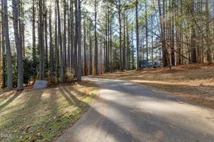 892 Franklin Ln, Henderson, NC 27537 - Photo 4