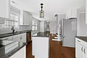 240 Jay St, Chapel Hill, NC 27516 - Photo 8