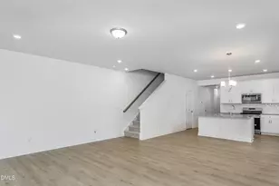 5422 Running Fox Ln, Durham, NC 27703 - Photo 10