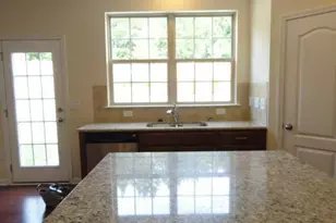720 Blossom Bay Ln, Apex, NC 27523 - Photo 4