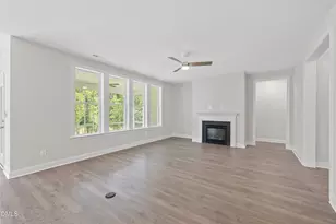 93 W Victoria Rdg Dr, Selma, NC 27576 - Photo 8