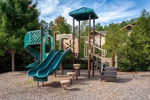 300 Cosgrove Ave, Chapel Hill, NC 27514 - Photo 16