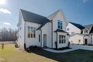 2312 Hilltop Bluffs Ct, Fuquay Varina, NC 27526 - Photo 4