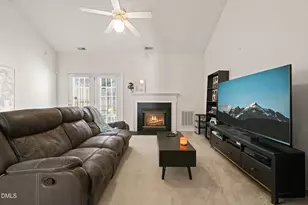 33 Signet Dr, Durham, NC 27704 - Photo 4