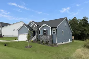 144 Golfview Ave, Benson, NC 27504 - Photo 2
