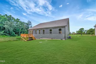 144 Golfview Ave, Benson, NC 27504 - Photo 36