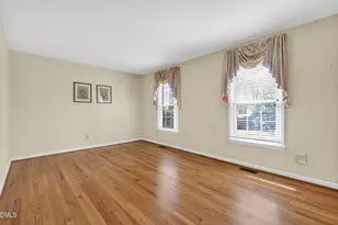 417 Crescent Ct, Raleigh, NC 27609 - Photo 8