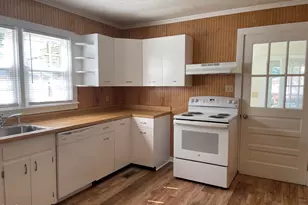 140 S Dunn St, Angier, NC 27501 - Photo 8