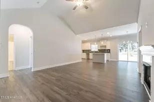 209 Telluride Ct, Aberdeen, NC 28315 - Photo 2