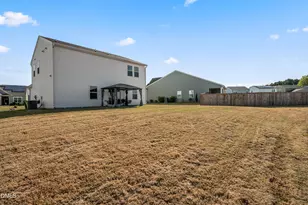 113 Quincy Meadow Ave, Zebulon, NC 27597 - Photo 10