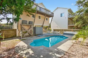 1125 S Topsail Dr, Surf City, NC 28445 - Photo 26