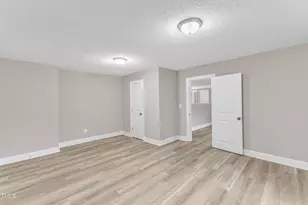 8201 Rhodes Rd, Apex, NC 27539 - Photo 20