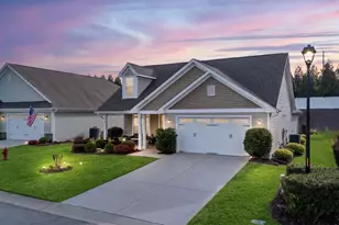 137 Balsam Ln, Clayton, NC 27527 - Photo 2