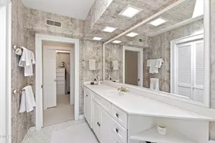 223 Hillcrest Cir, Chapel Hill, NC 27514 - Photo 38